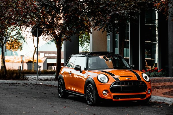 Quelles options de personnalisation intérieure offre une Mini Cooper pour se démarquer?